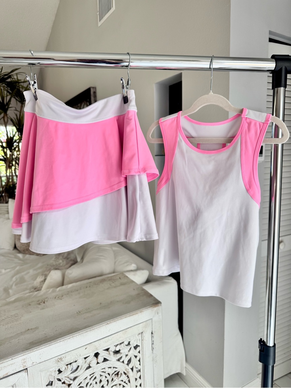 Tommy Bahama Girls White & Pink Tennis Skirt and Tank Set (Size 11/12)